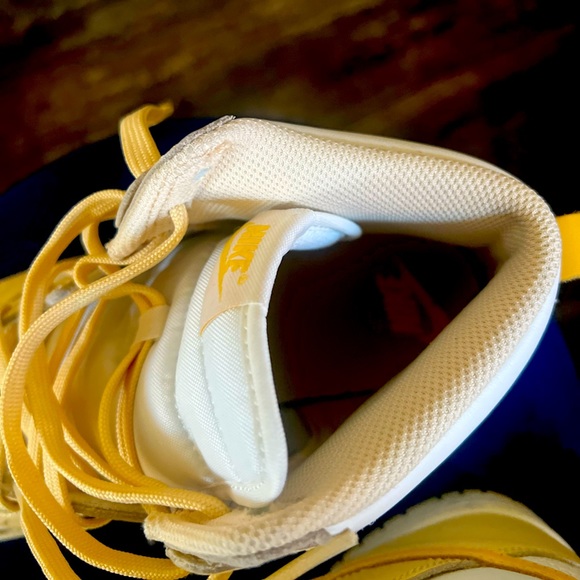 Dunks - Picture 2 of 4